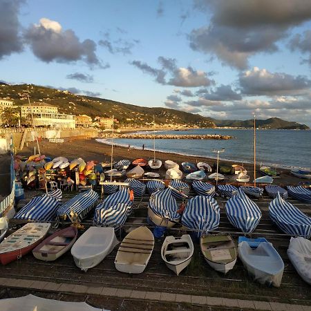 039 - Casa Residenziale A Lavagna A 5 Minuti Dal Mare Exterior foto